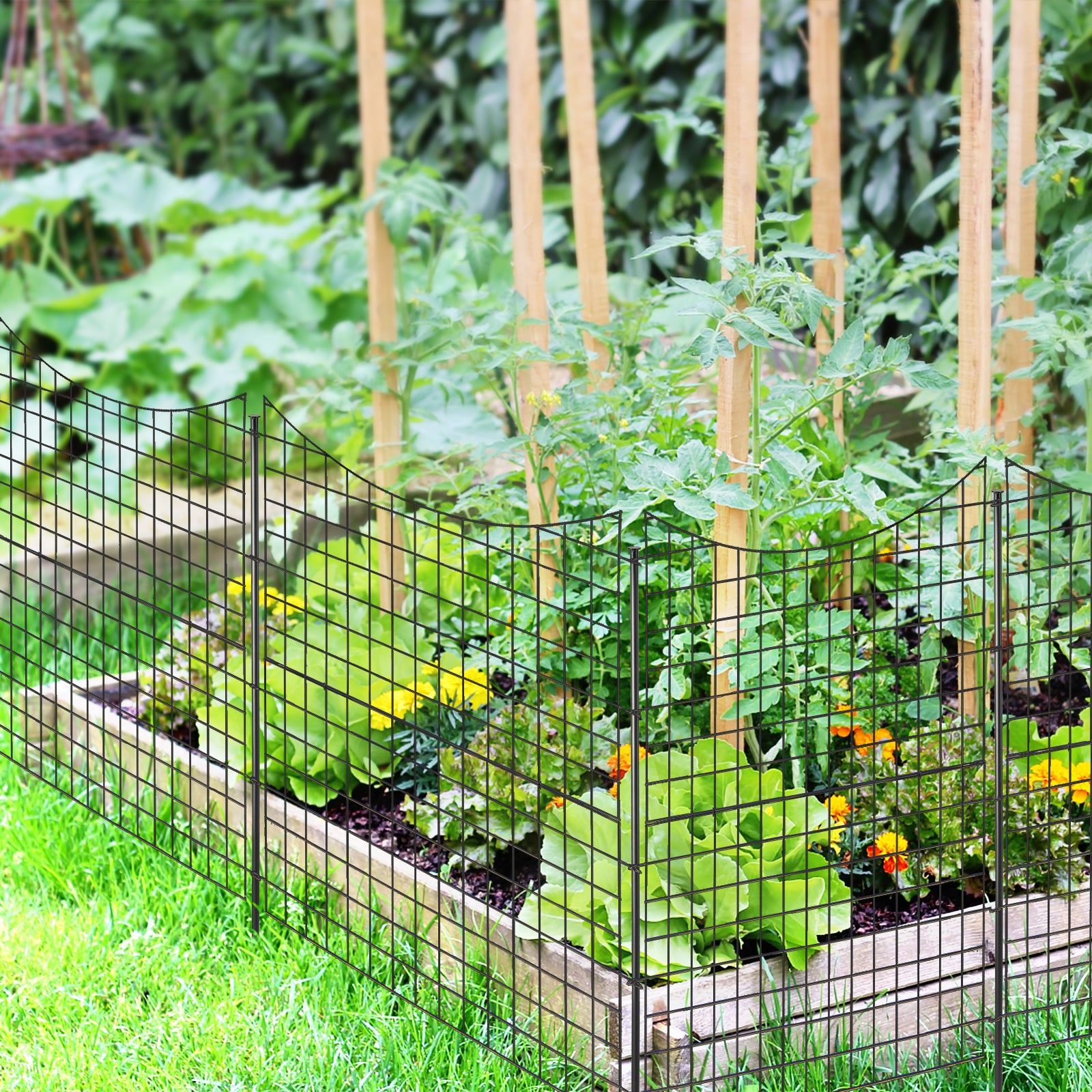 Decorative Garden Fence with 5 Panels and 5 Stakes Outdoor Animal Barrier-Black