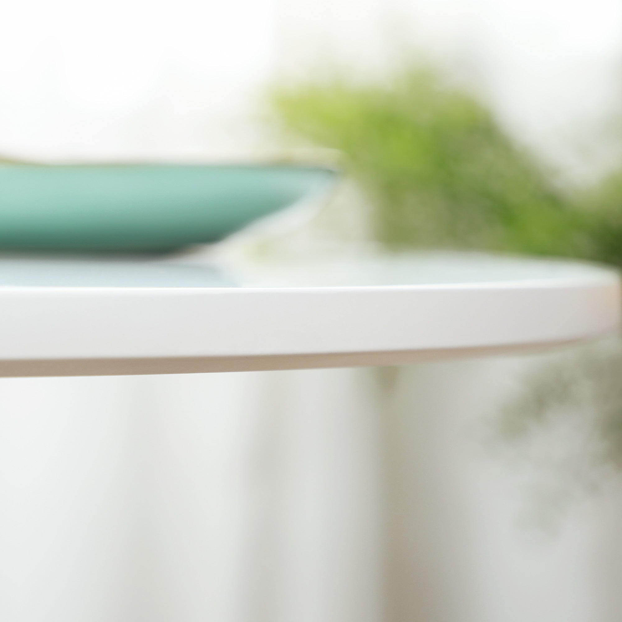 HOMCOM 75H x 70cm Two-Person Minimalistic Dining Table - White