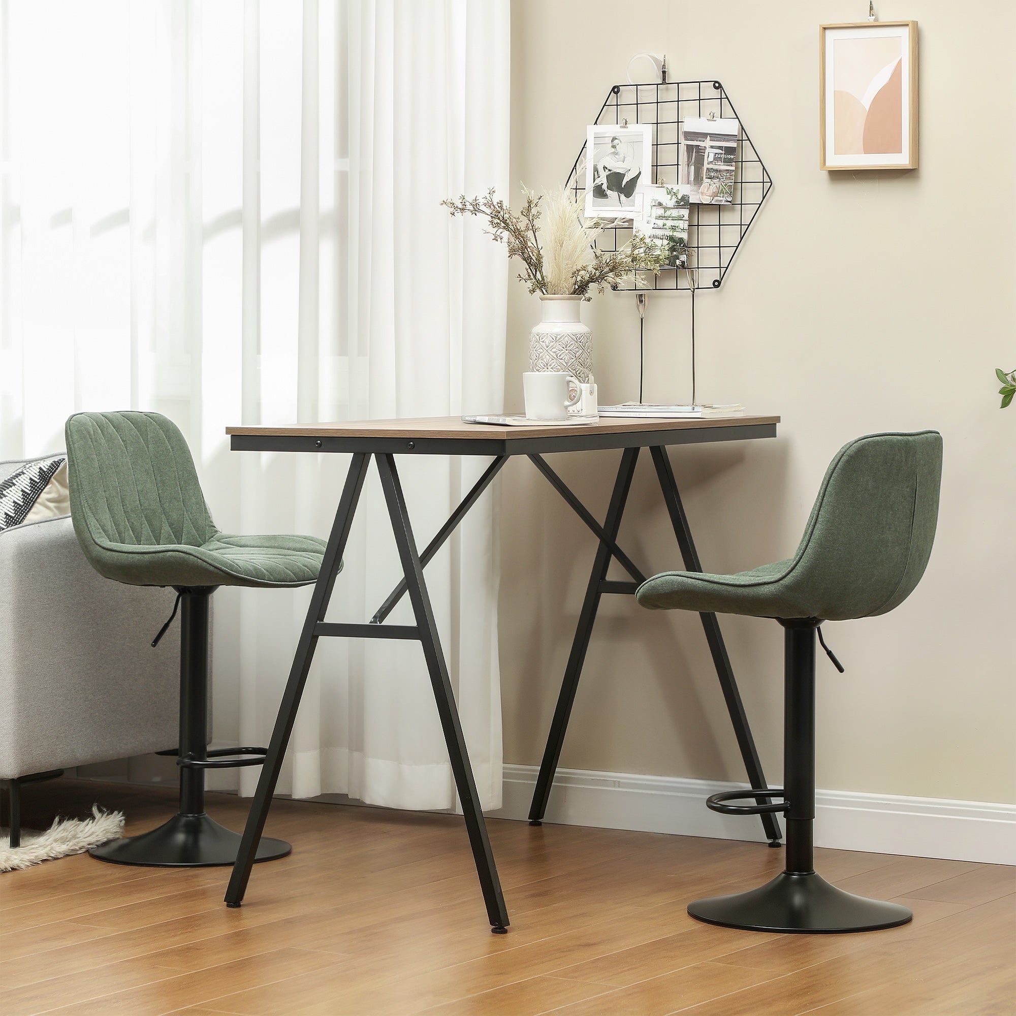 HOMCOM Set of Two Linen-Look Bar Stools - Green