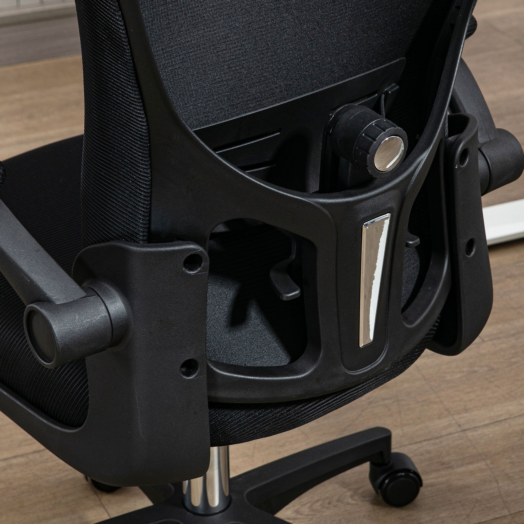 Vinsetto Multi-Adjustable Office Chair, with Lumbar Support, Headrest and Mesh Back - Black